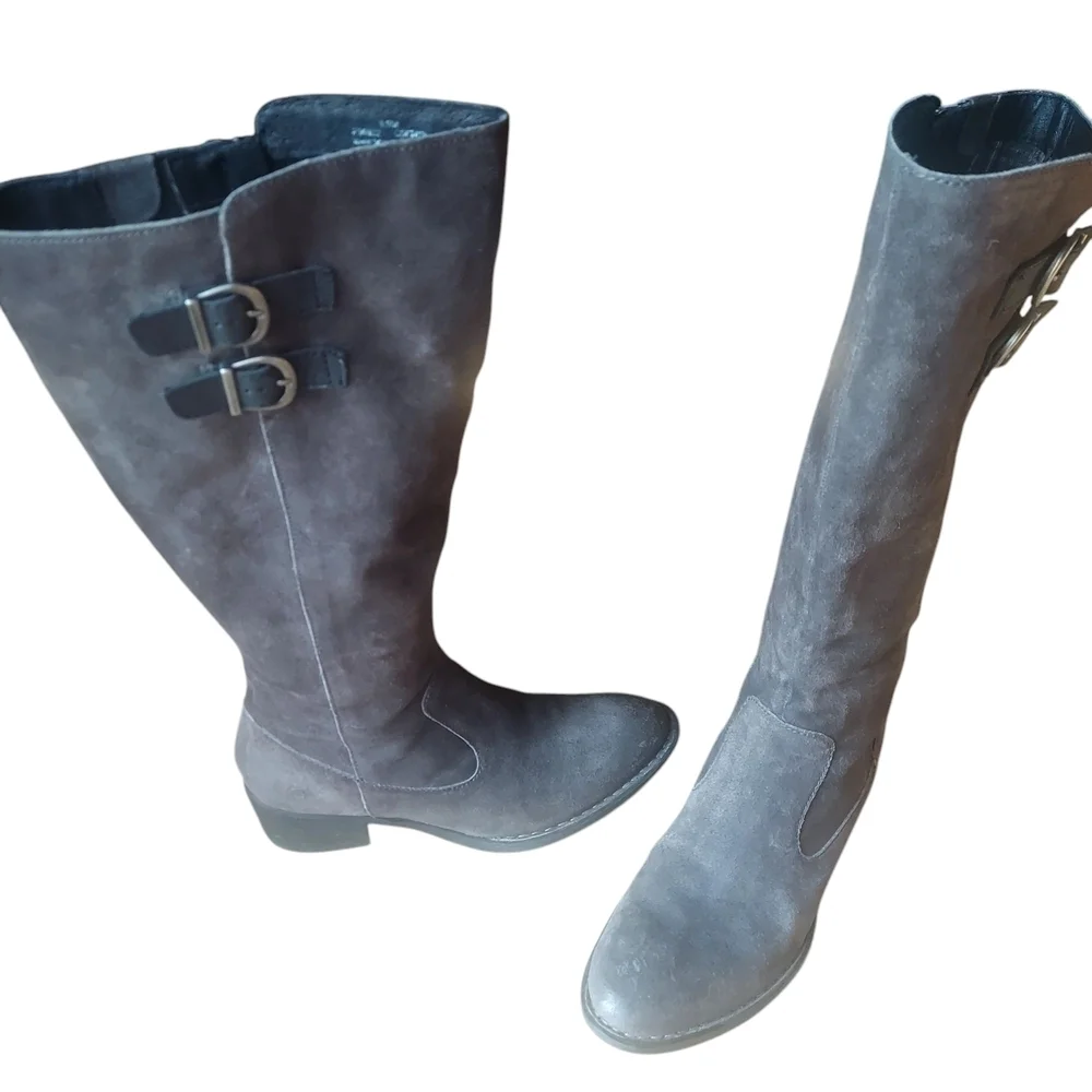 9.5 BORN Women's Black Knee-High Boots - Picture 6 of 11